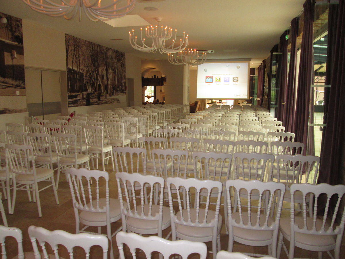 Conférence en configuration théâtre