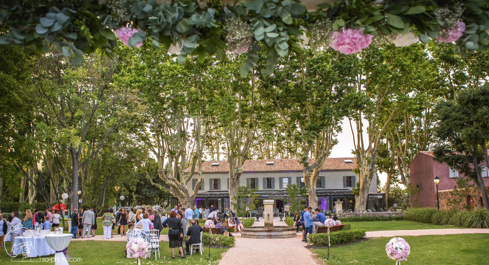 Cocktail dans les jardins