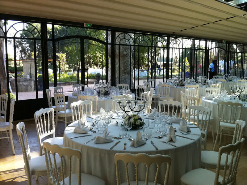 Diner dans la verriere
