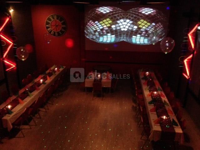 Soirée à thème au LOFT leds rouge