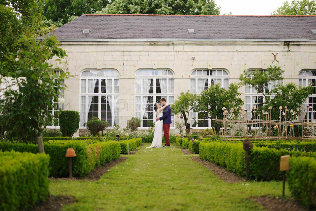 Orangerie vue du jardin de buis