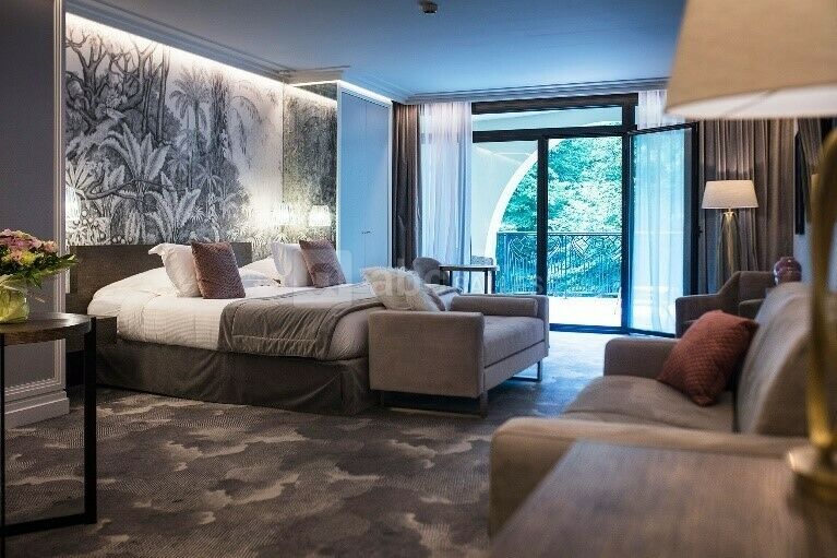HOTEL LE PAVILLON / CHAMBRE