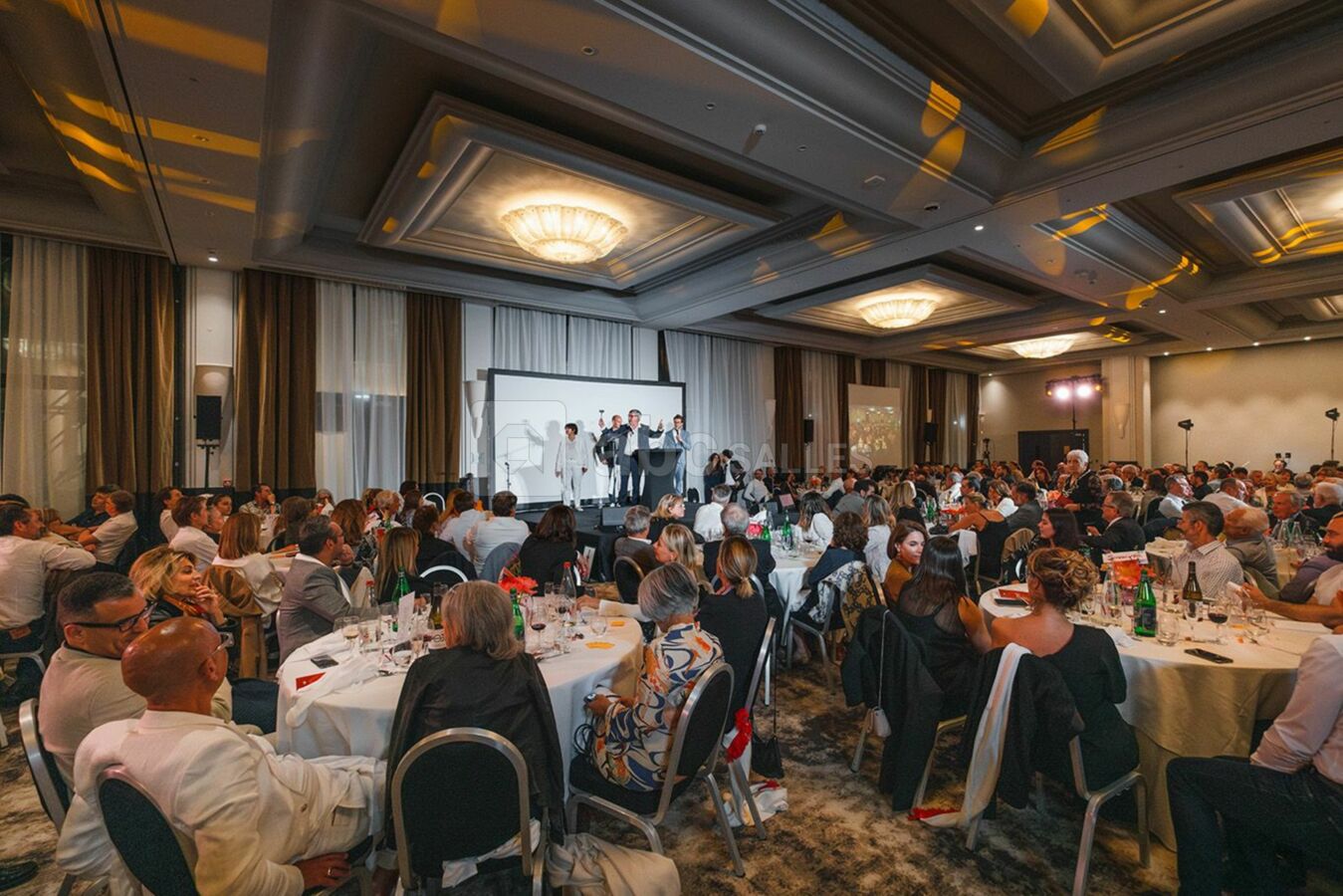 PASINO GRAND / diner de Gala
