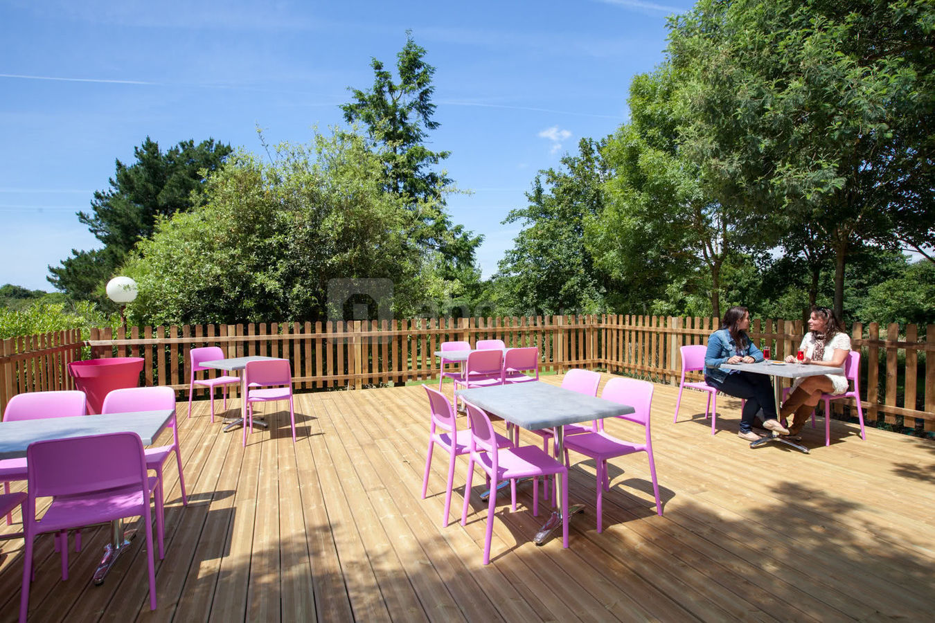 La terrasse suspendue, intime et conviviale