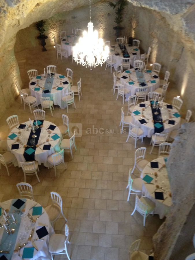 La Grotte de la Roche Aux Fées