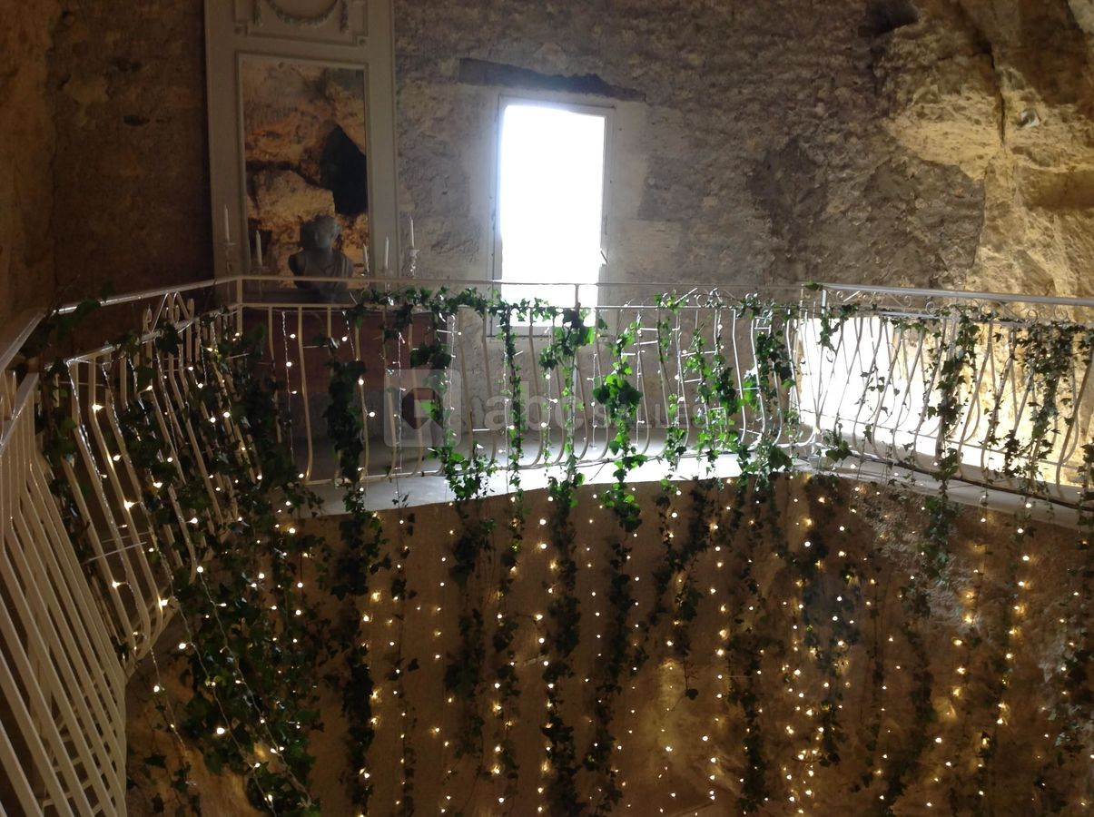 La Grotte de la Roche Aux Fées