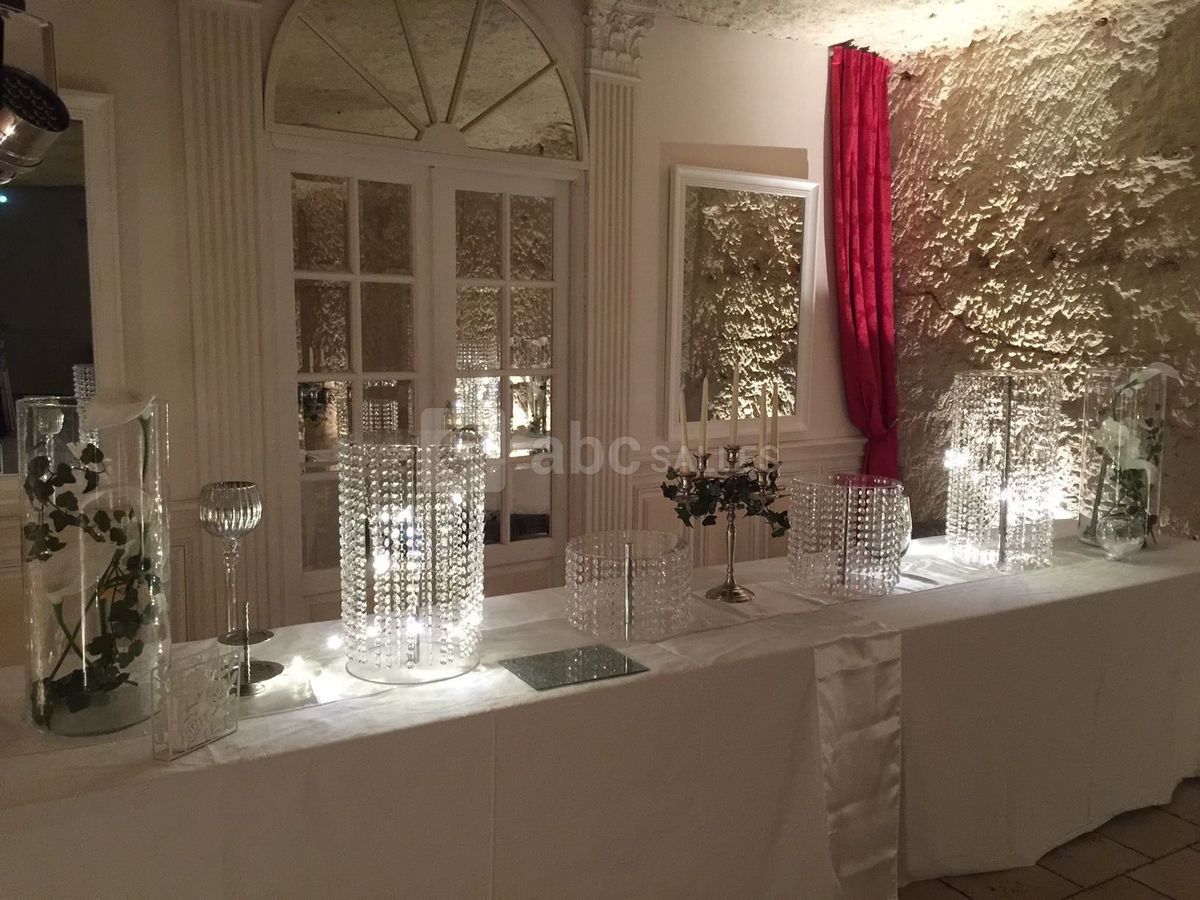 La Grotte de la Roche Aux Fées