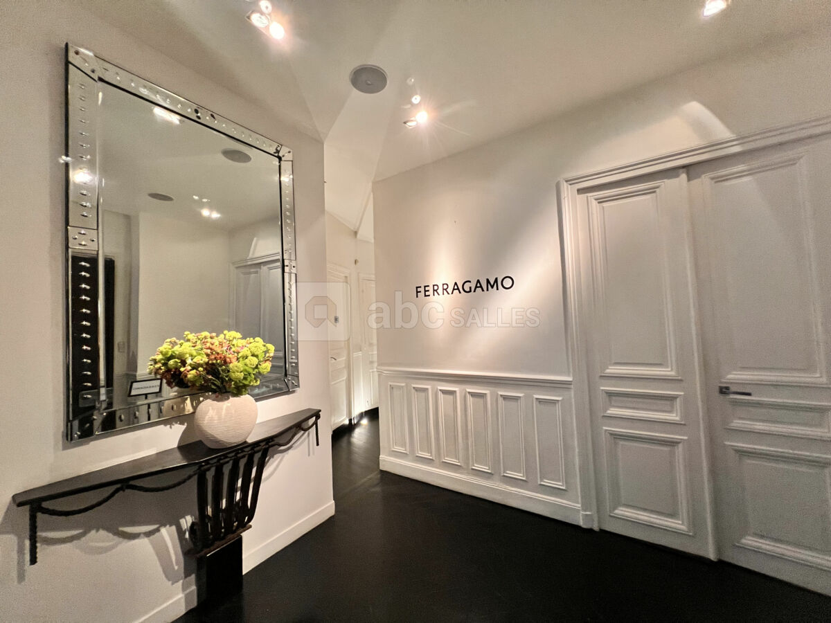 Show room Ferregamo