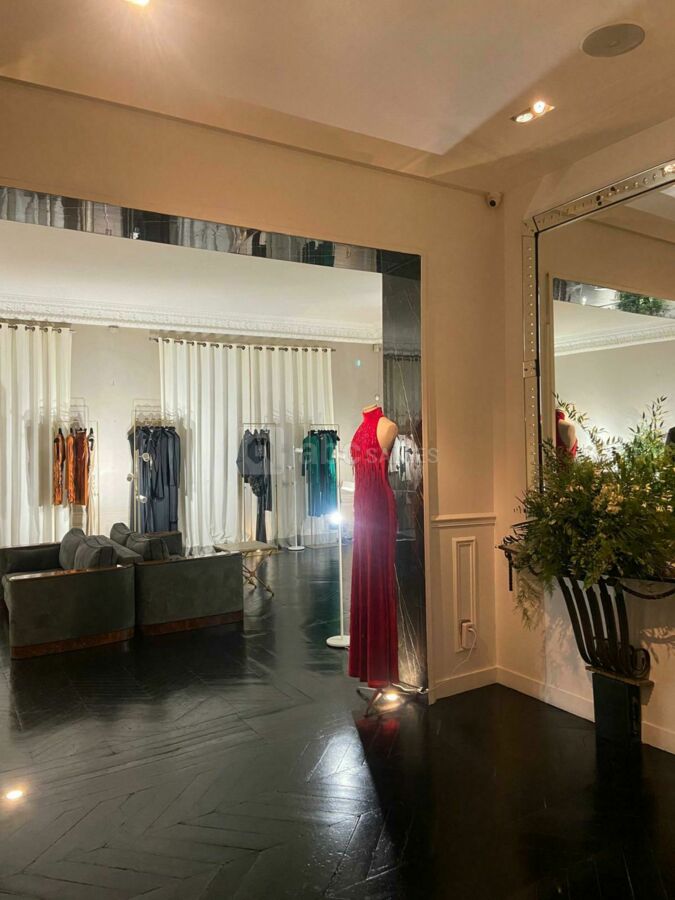Show room Fashion week