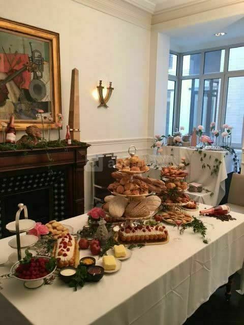 BUFFET POUR UN LANCEMENT DE PRODUIT COSMETIQUE