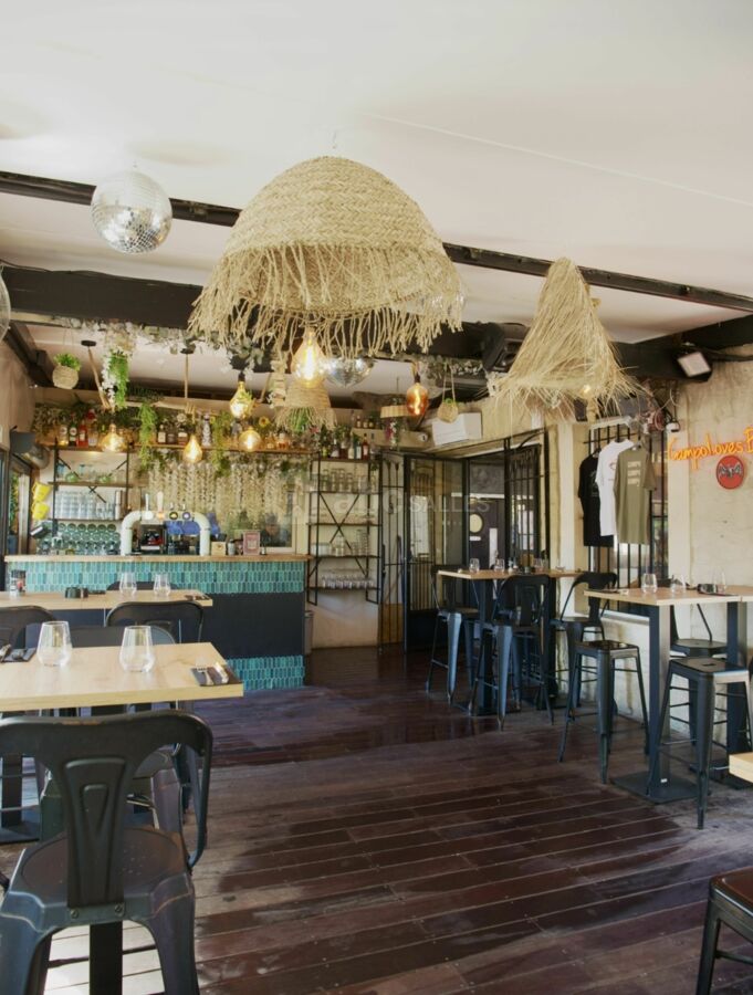 Patio bar exterieur