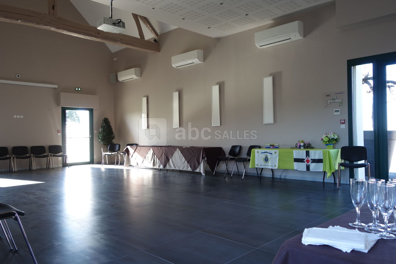 Salle le cygne