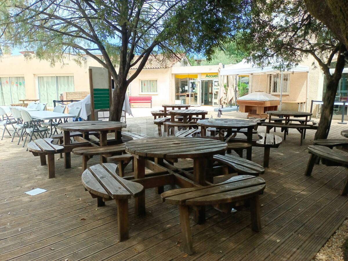 Terrasse côté accueil