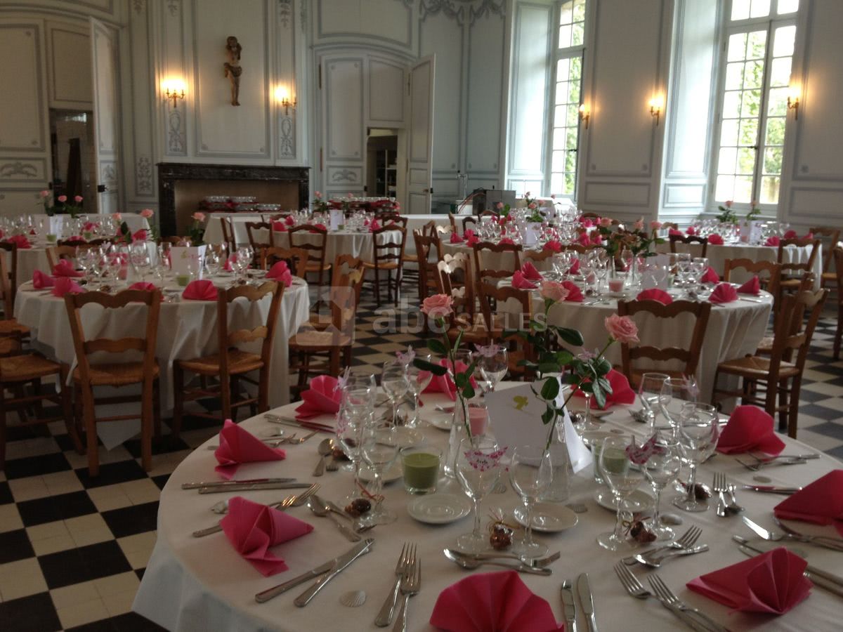 Diner assis salle 18ème