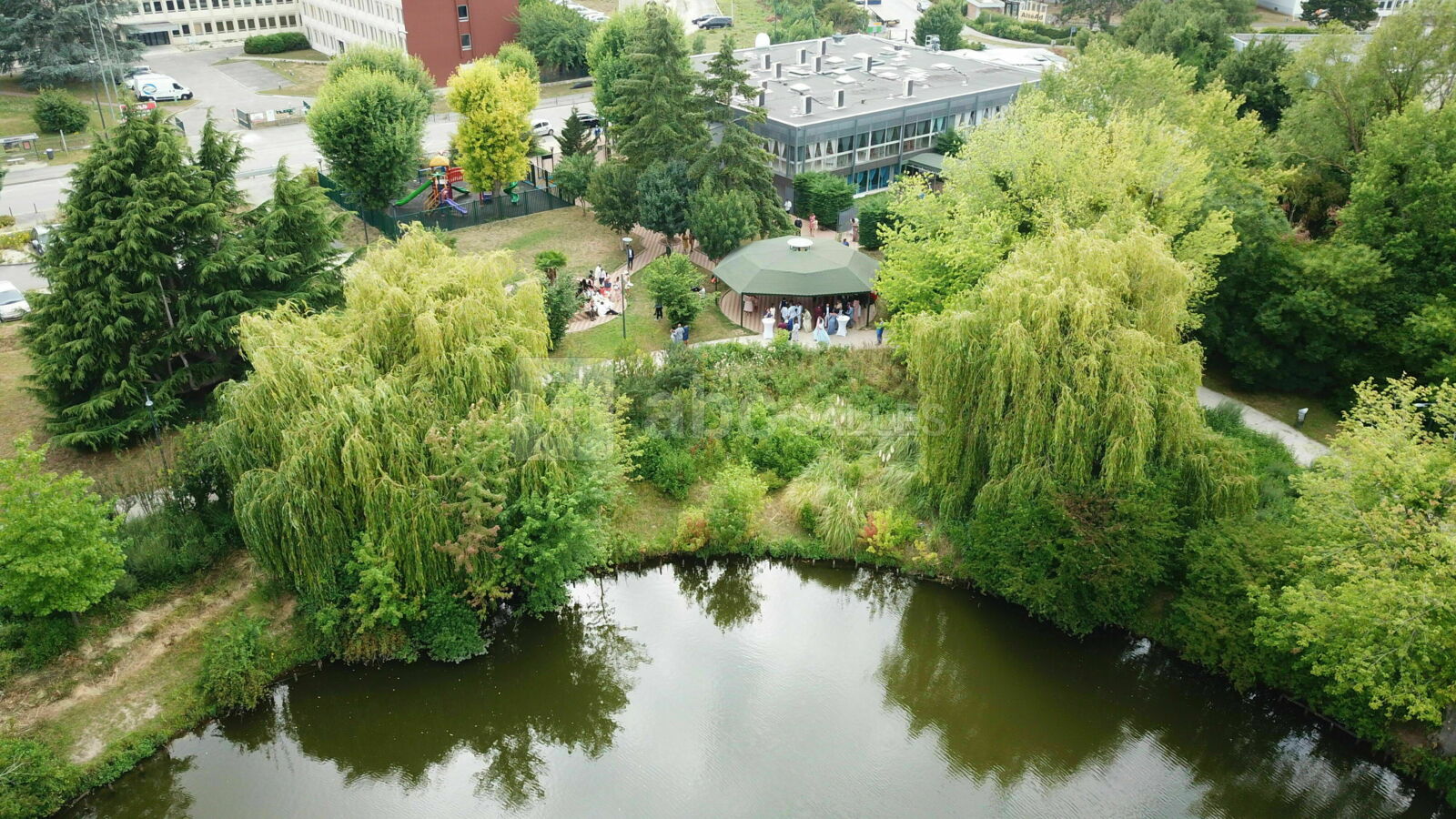 Palais 91 espace exterieur