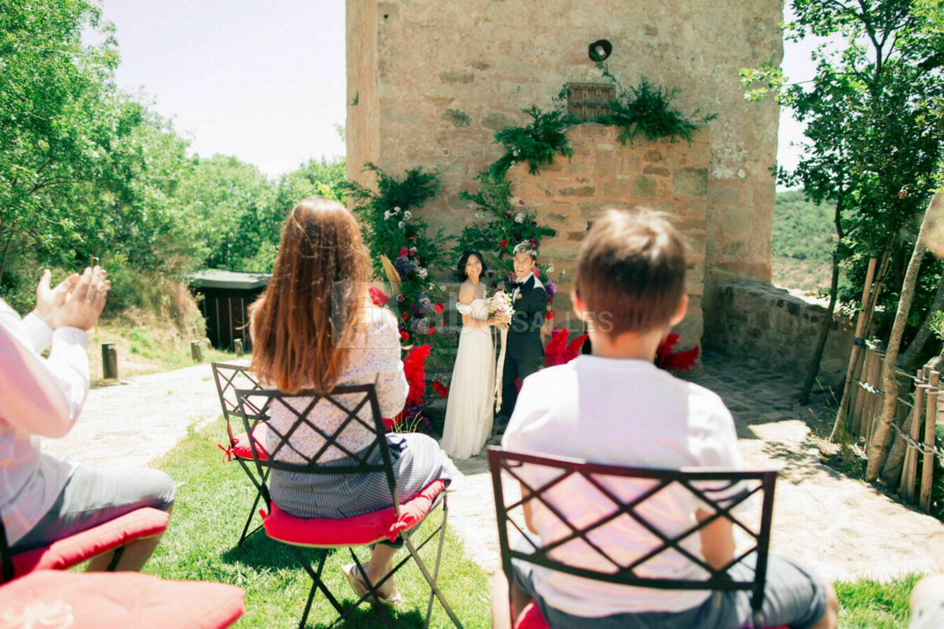 Cérémonie devant la Tour
