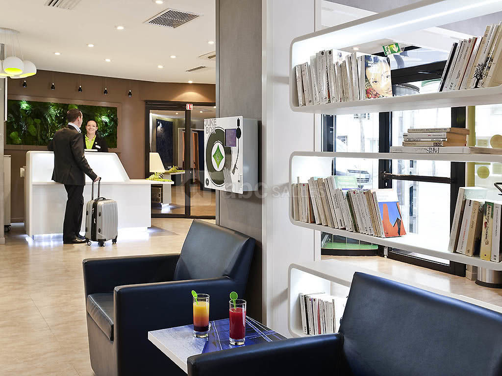 Bar - Lobby - Reception