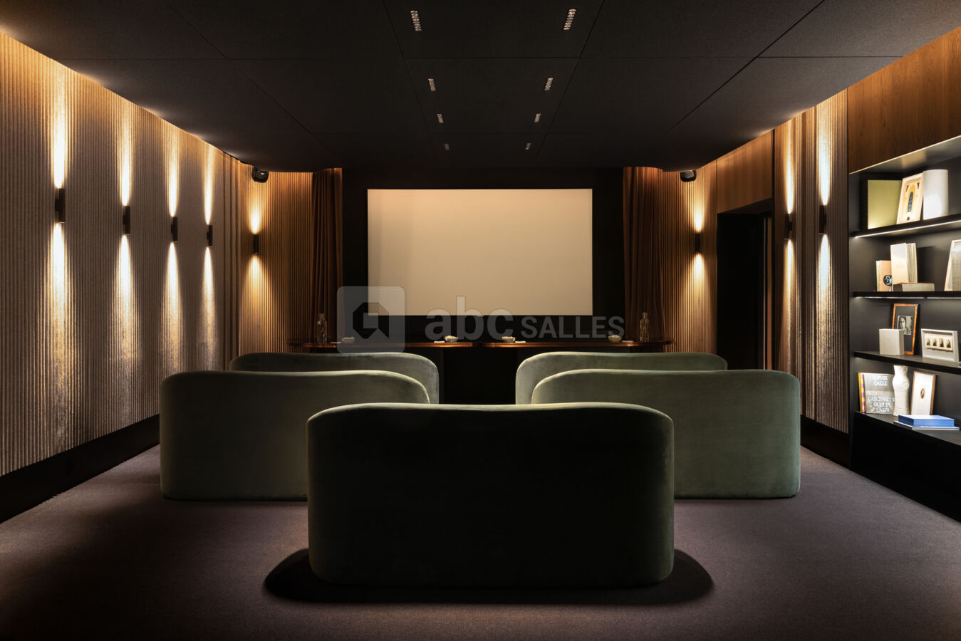 MEETING ROOM