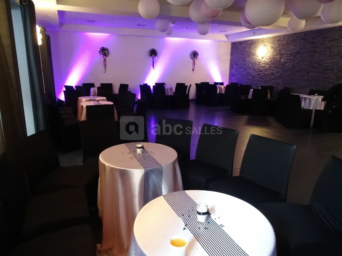 Salle de reception 77 "la cosy" 103  personnes soirée anniversaire