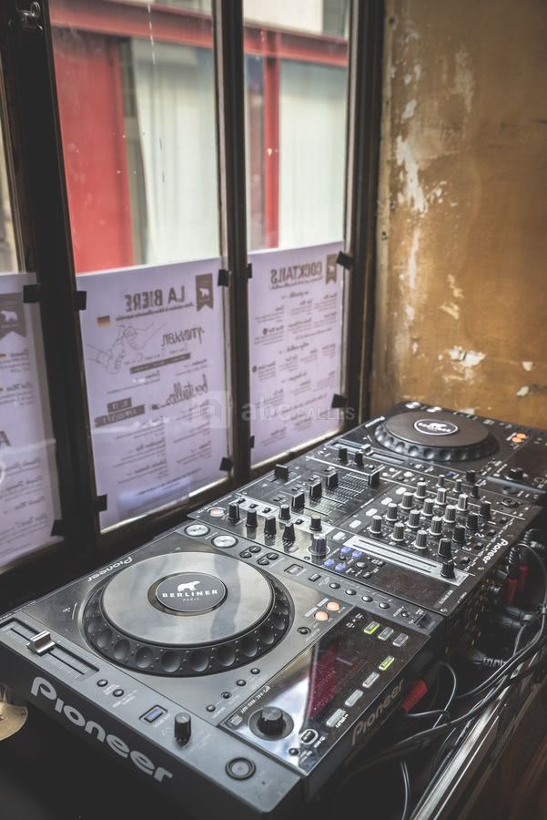 DJ Set-up