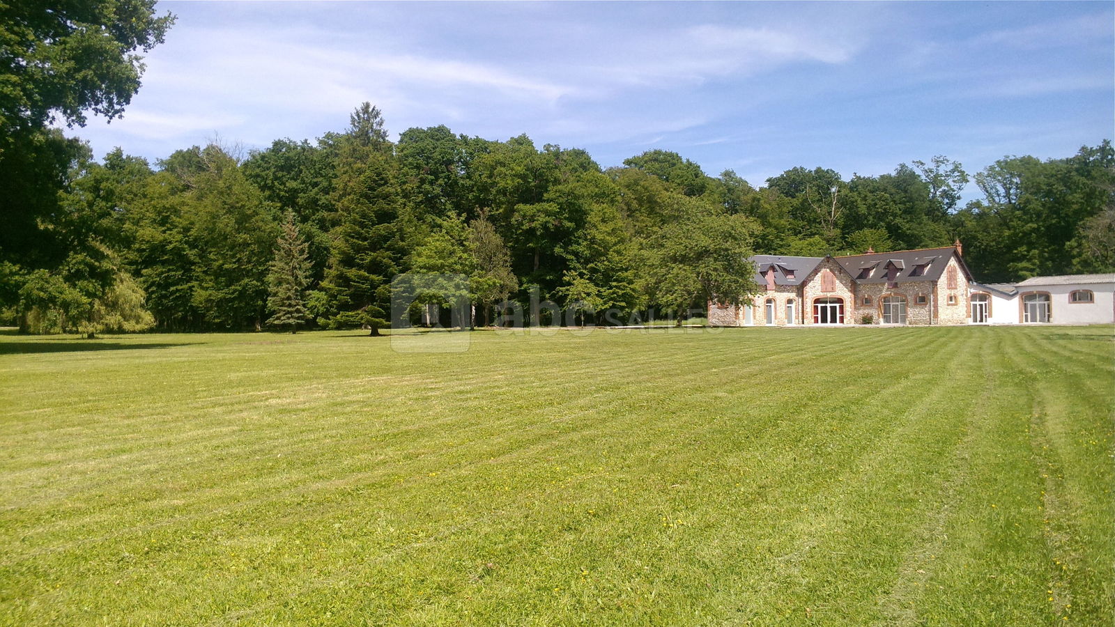 GITES ET RECEPTIONS vues du parc