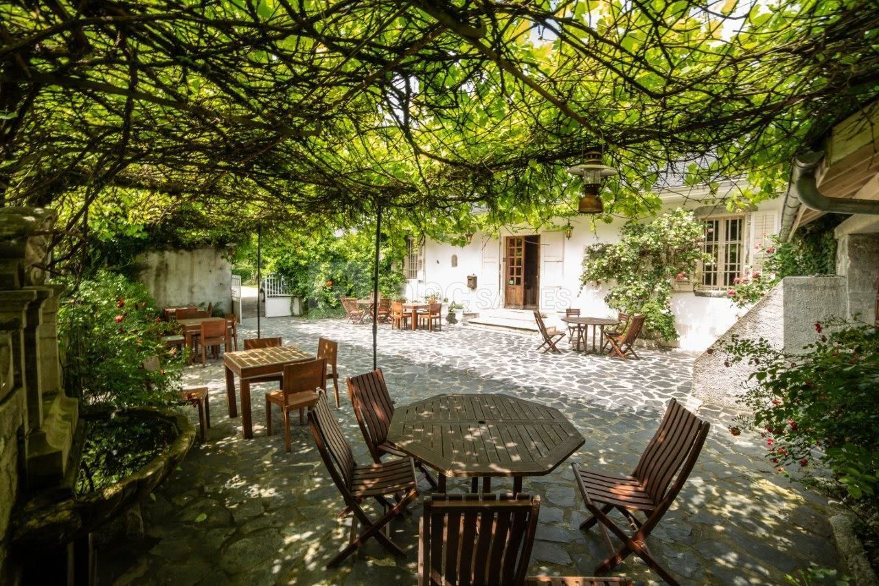 Terrasse petit déjeuner