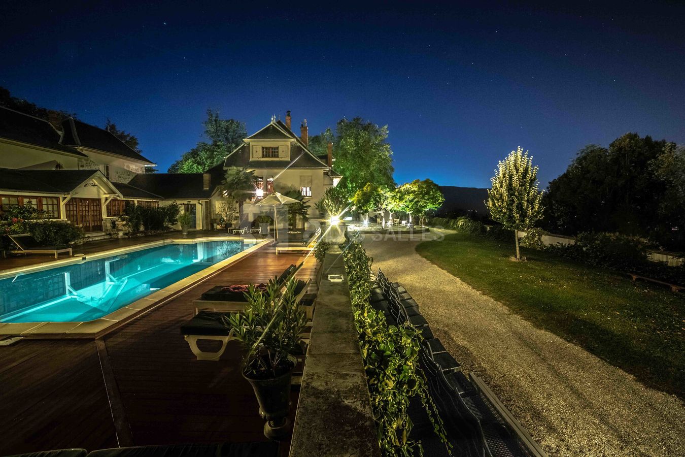 Piscine et jardins