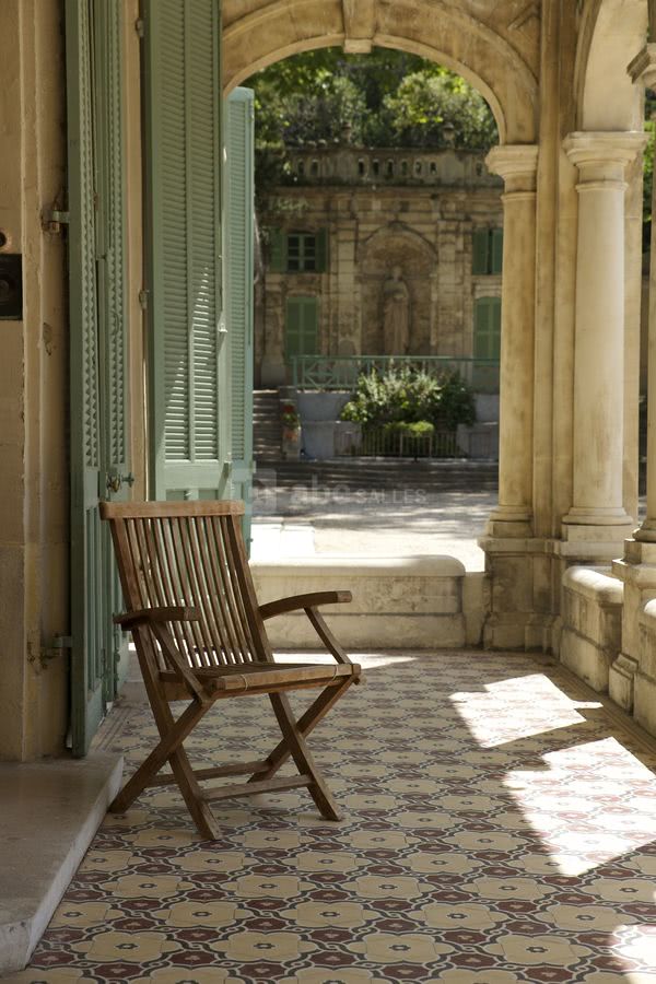 Sous les arcades