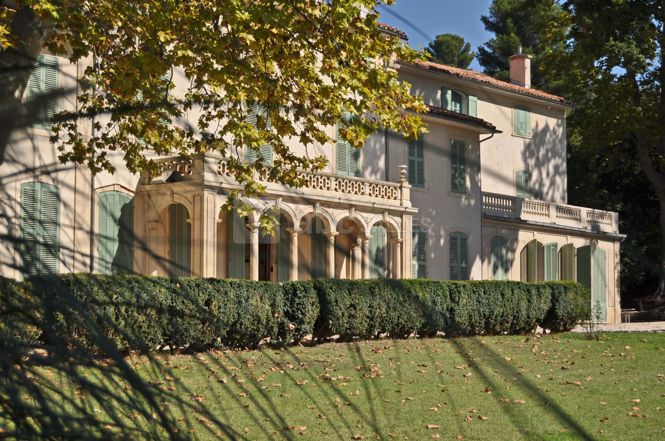 La bastide vue du parc