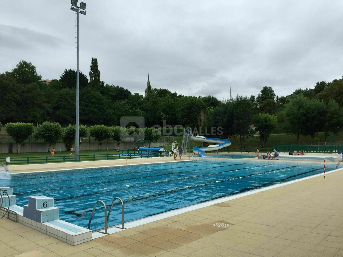 La piscinechauffée accessible à pied