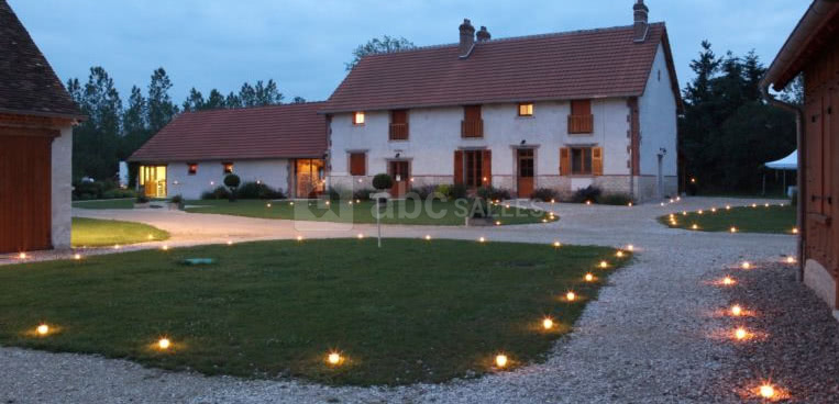 Salle à louer seule ou avec quelques hébergements
