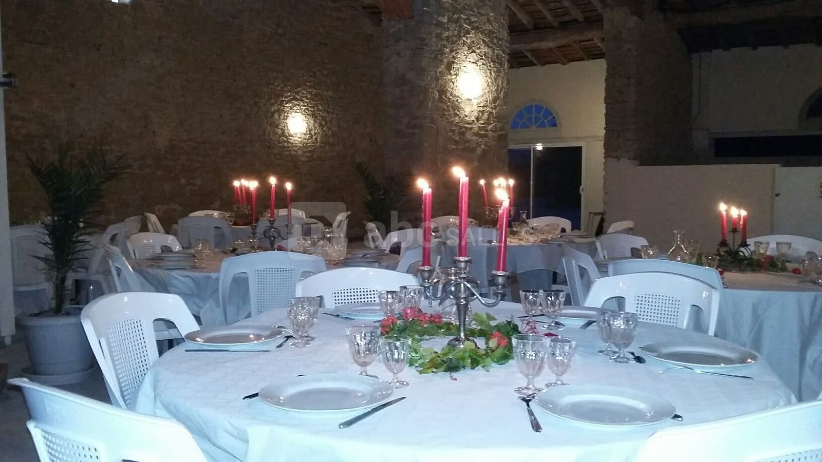 Salle de réception diner aux chandelles