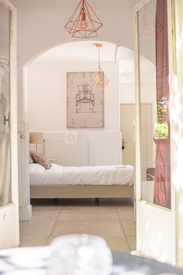 Chambre vue sur parc avec terrasse