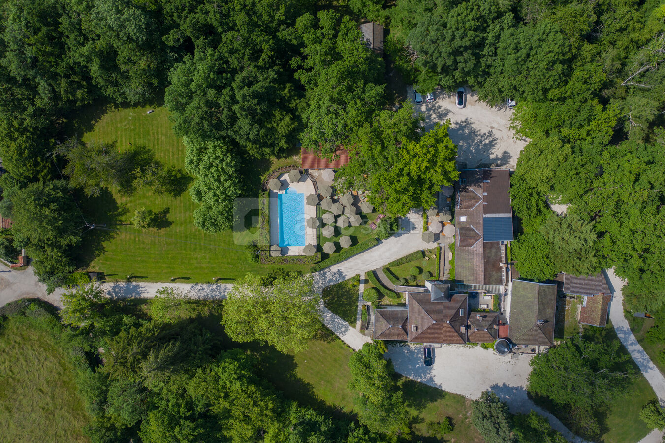Chateau des ayes vue du ciel