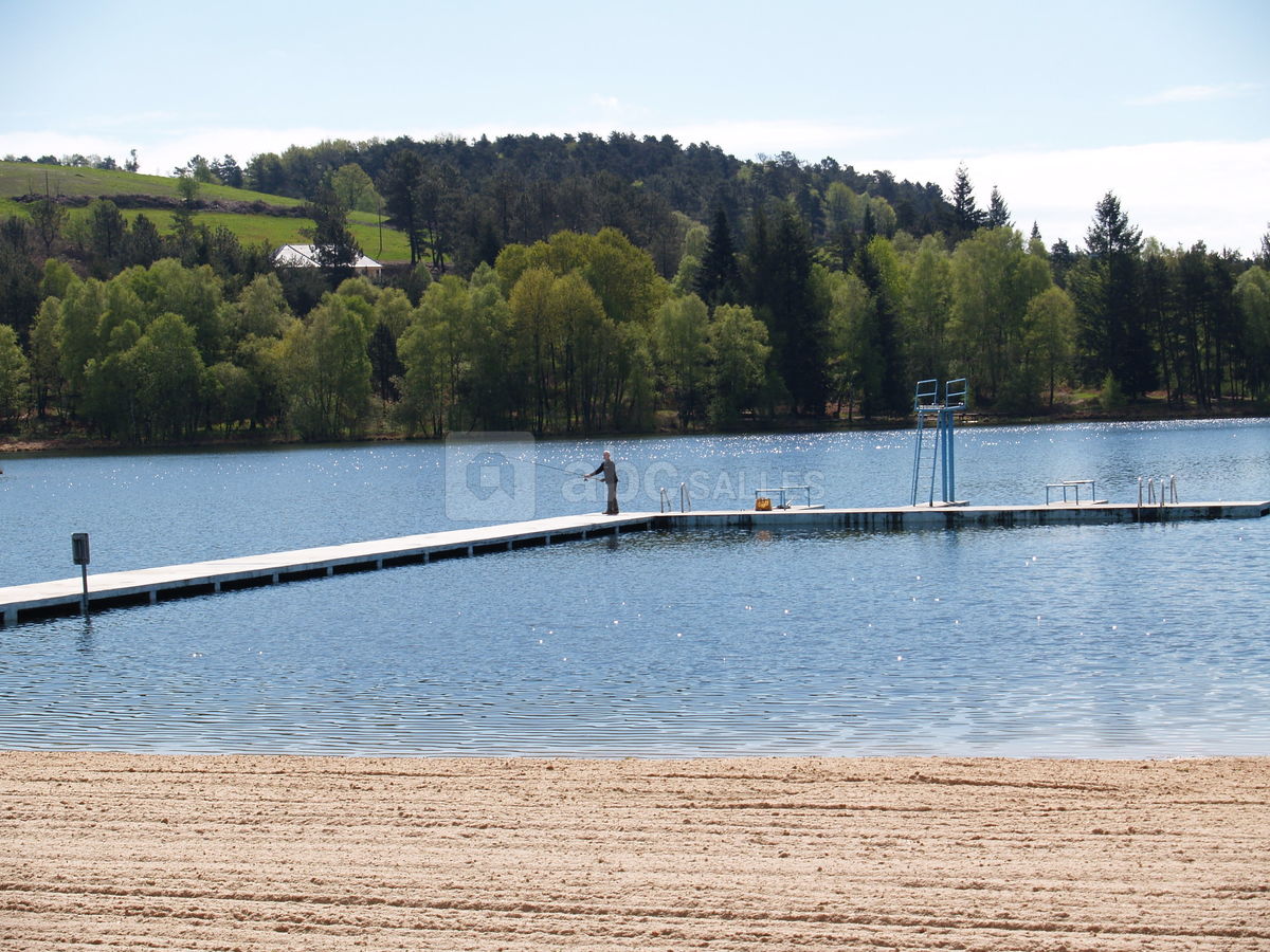 Ponton sur le Lac de miel