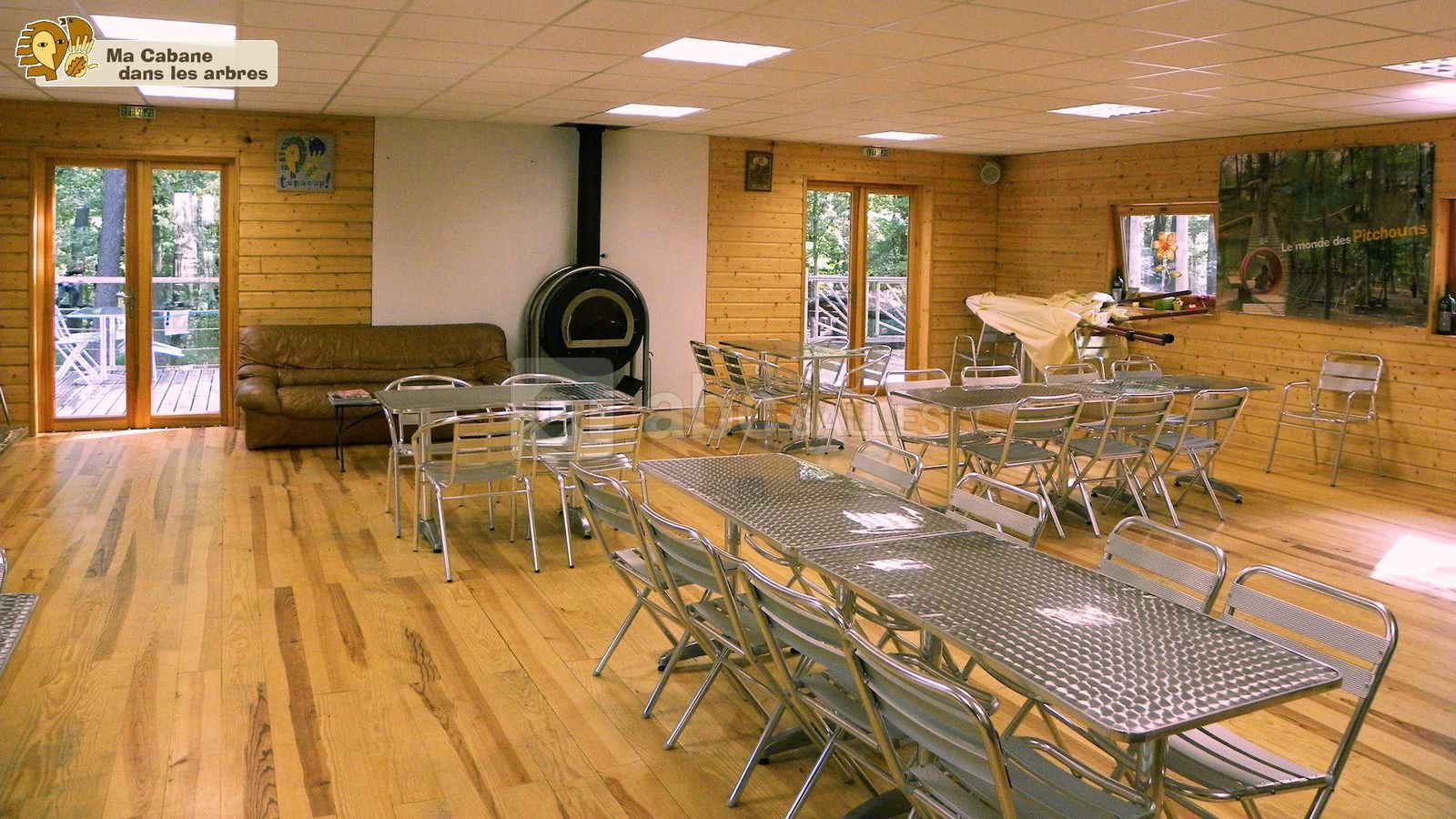 Tépacap vous propose 2 salles de réunion entièrement équipées, pour vos réunions, séminaires, et conférences. accueil possible de 6 à 500 personnes