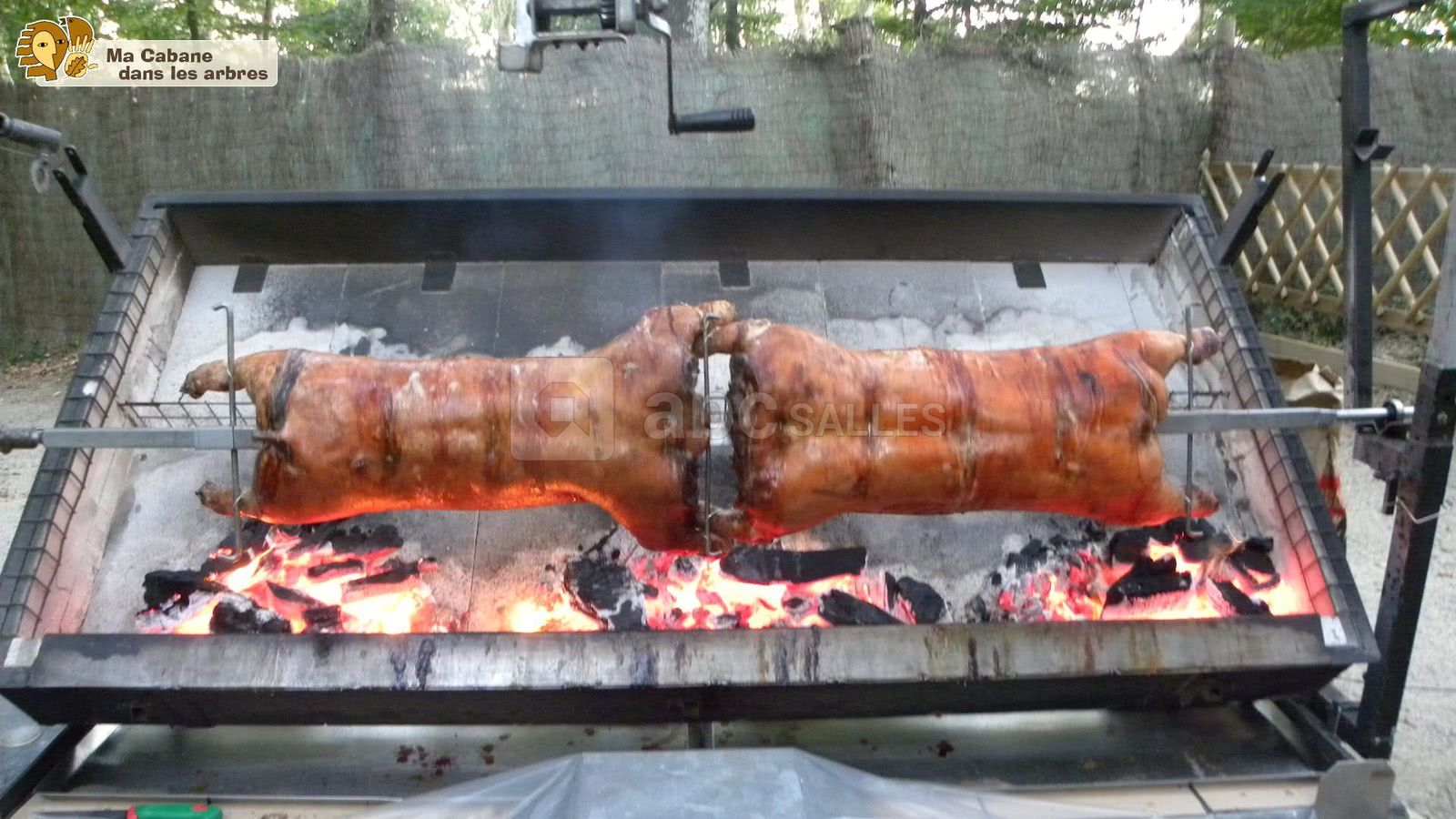 Traiteur, rôtisseur, dj, ... tépacap peut vous proposer des prestataires si vous le souhaitez pour vos soirées au tépacap fiesta. vous pouvez également sélectionner vos propres prestataires.