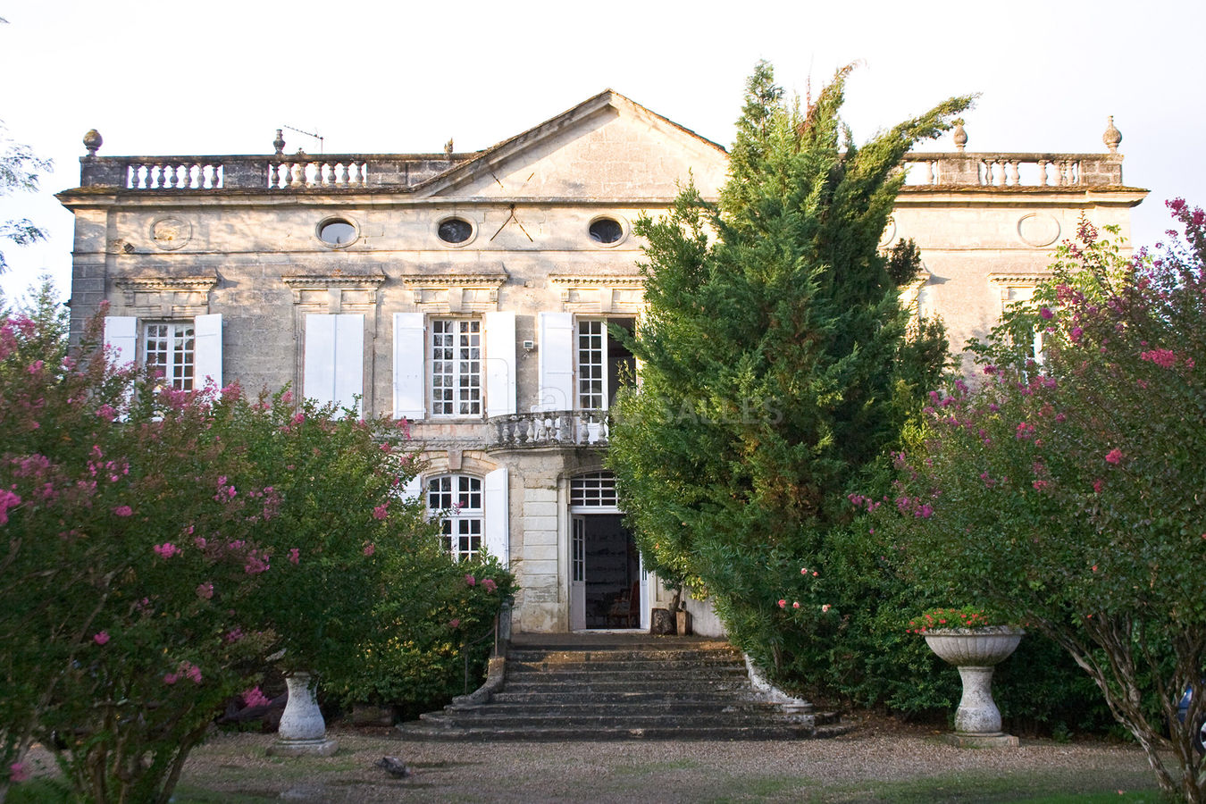 Château Latour Ségur Suites & Spa