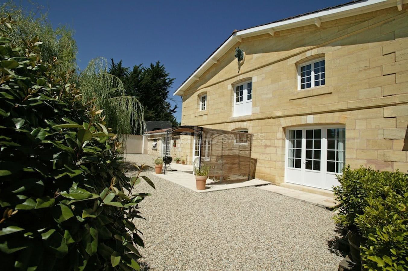 Façade du relais
