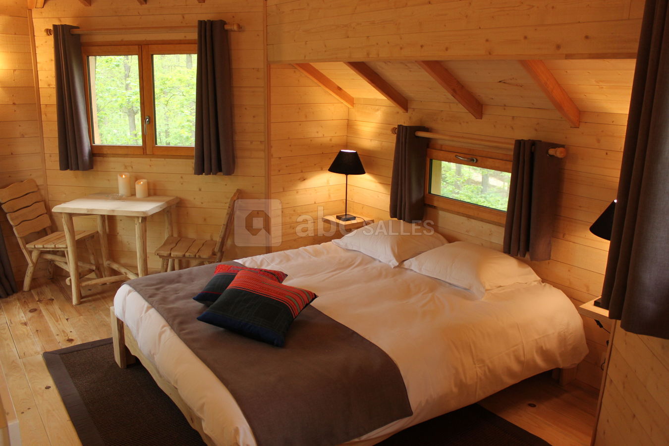 Les Cabanes des Grands Chênes