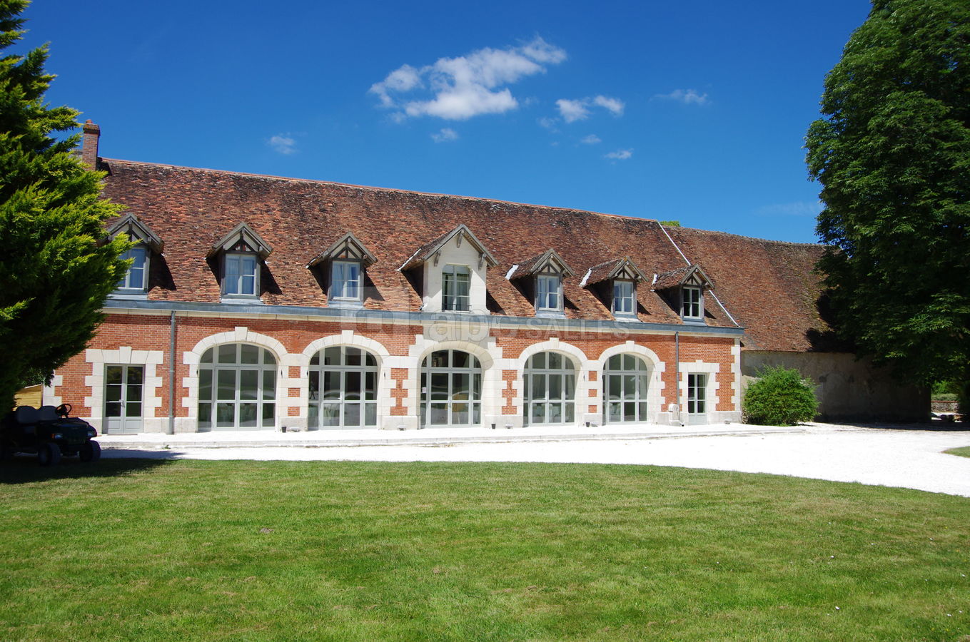Vue extérieure les Ecuries