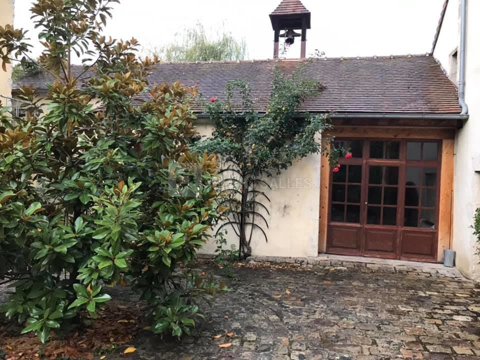 Accès de la petite salle du Manoir