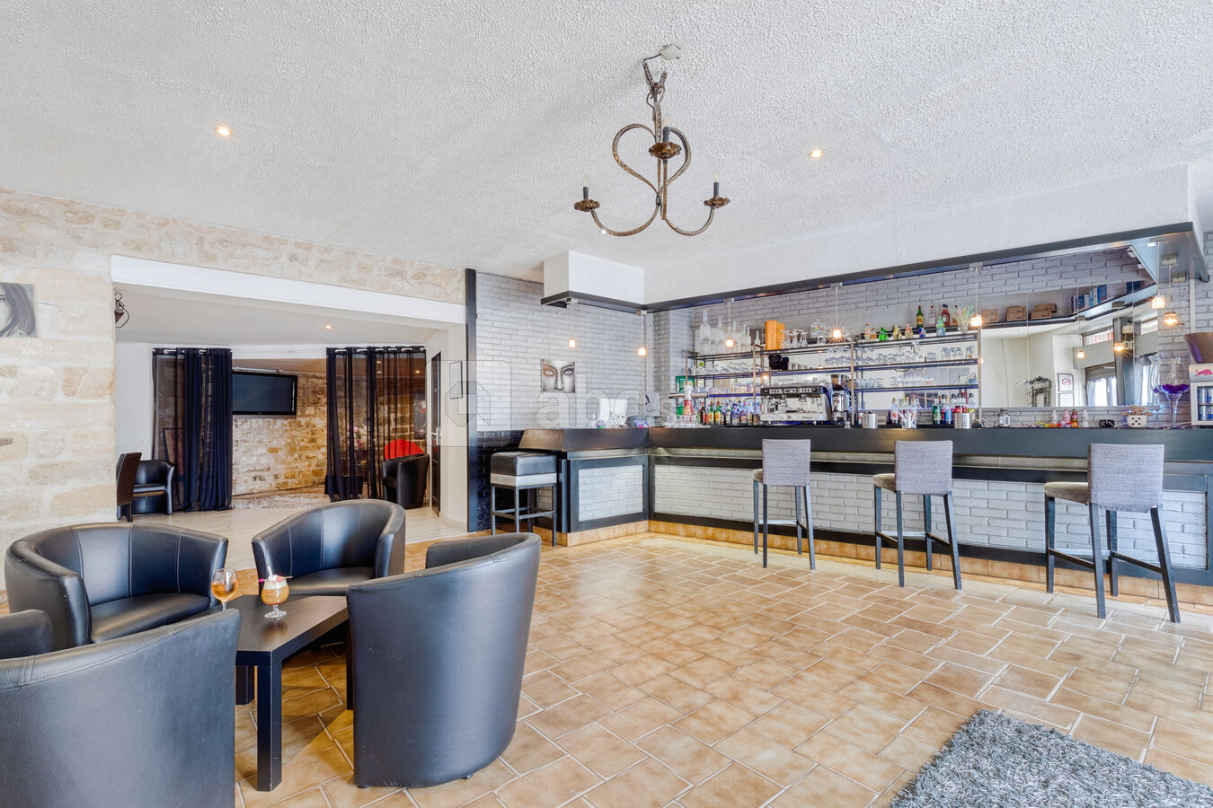 LE BAR