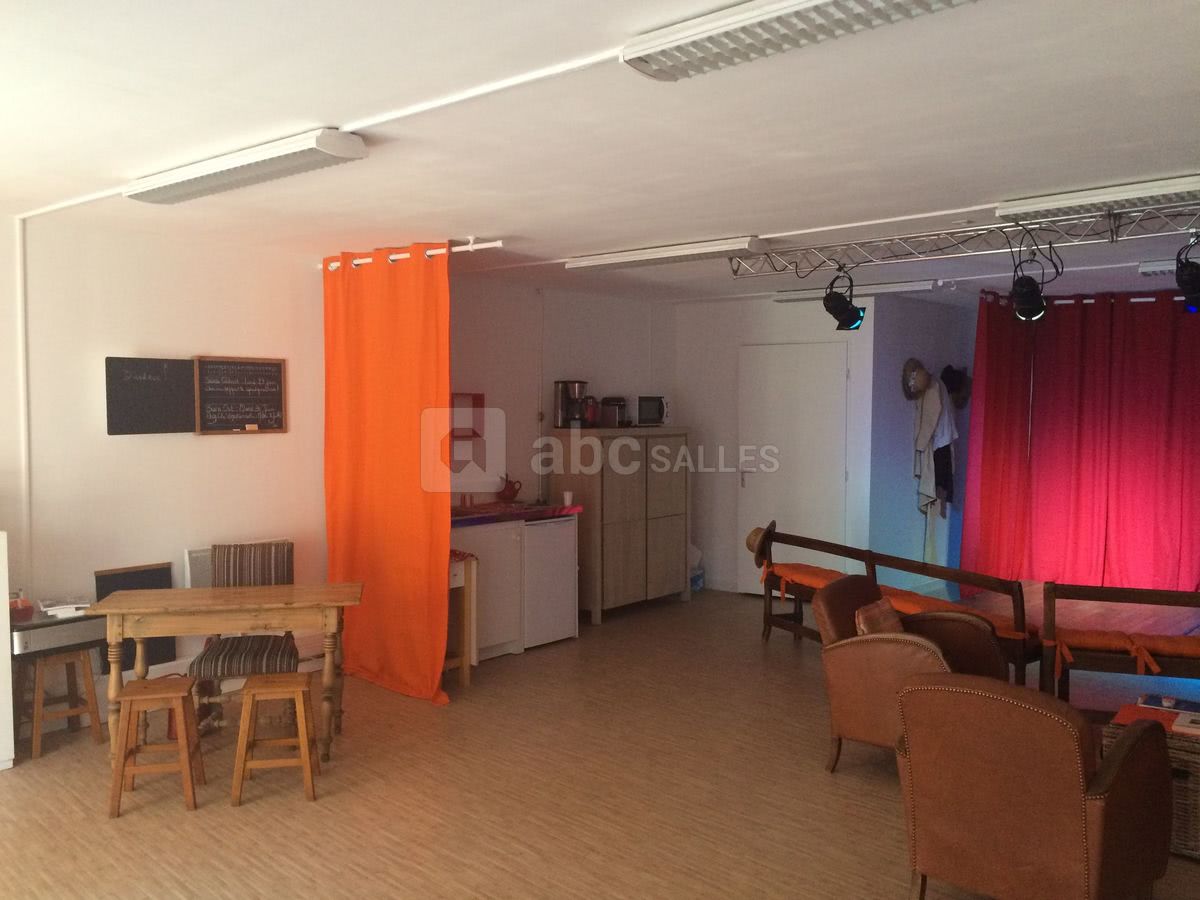 Atelier côté accueil et Cuisine