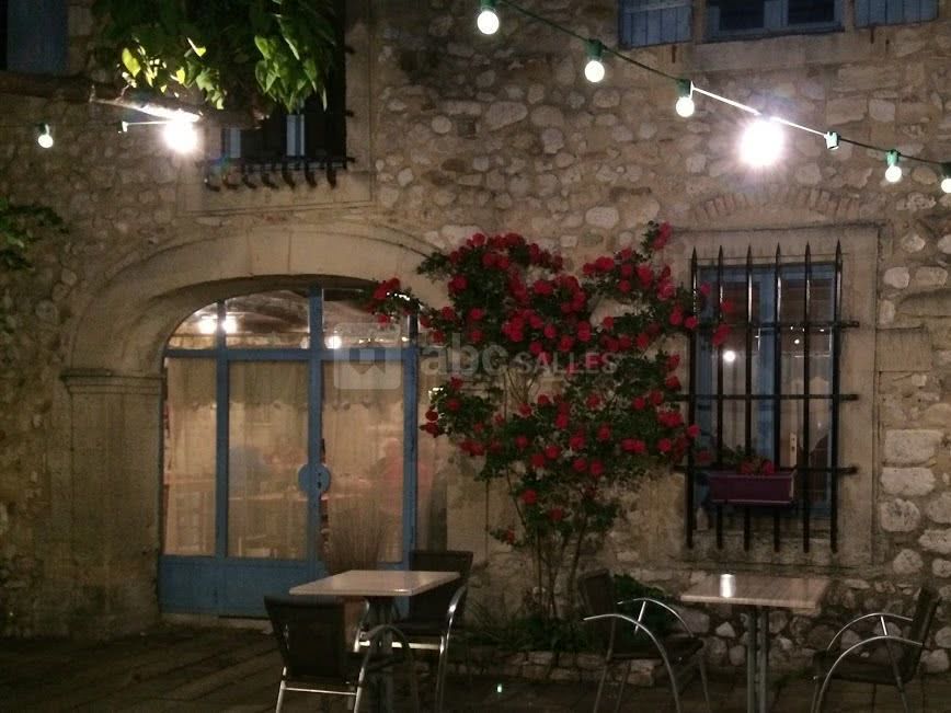Batisse de nuit