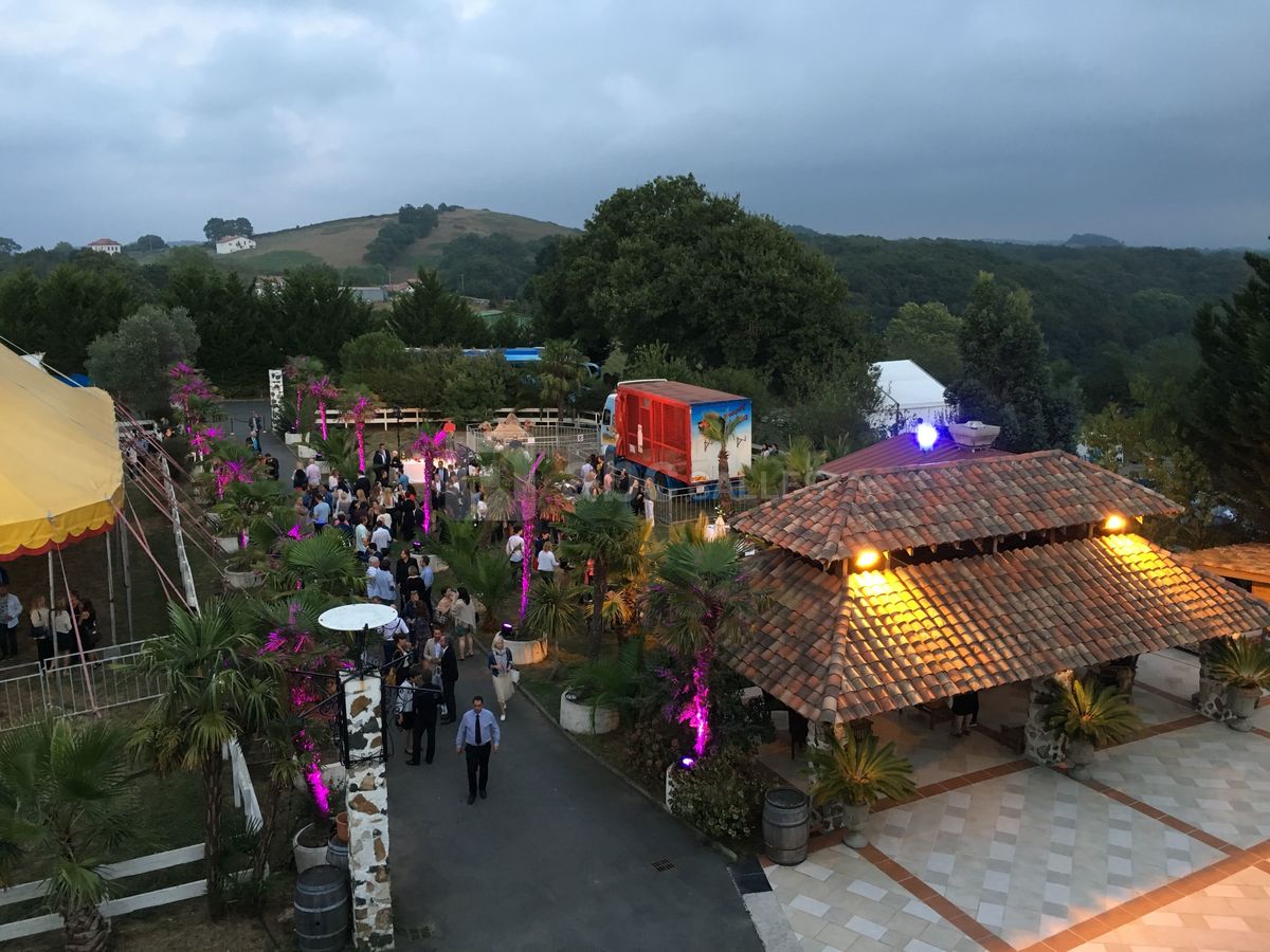LE CIRQUE