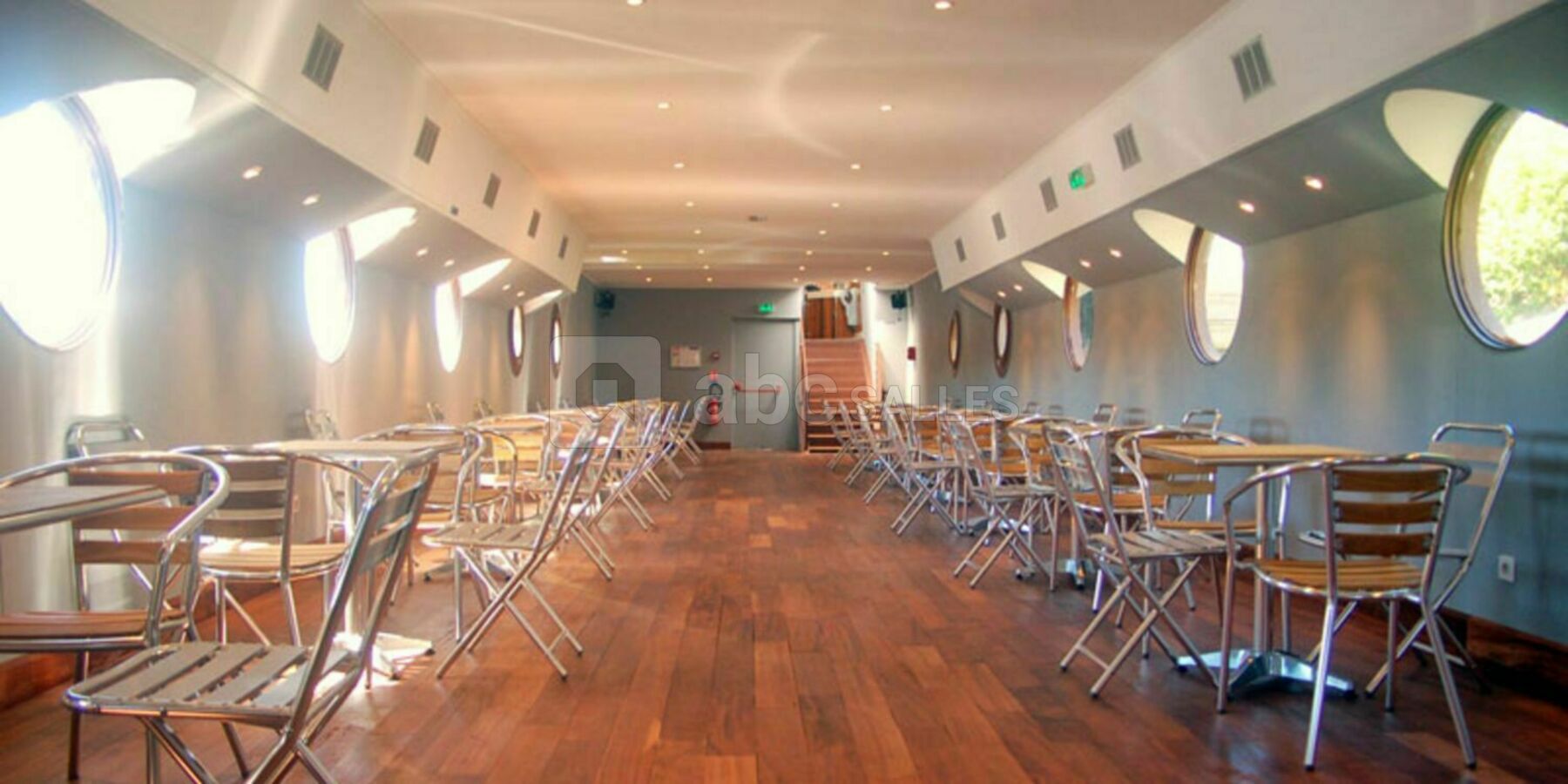 La Péniche de Notre Dame de Paris