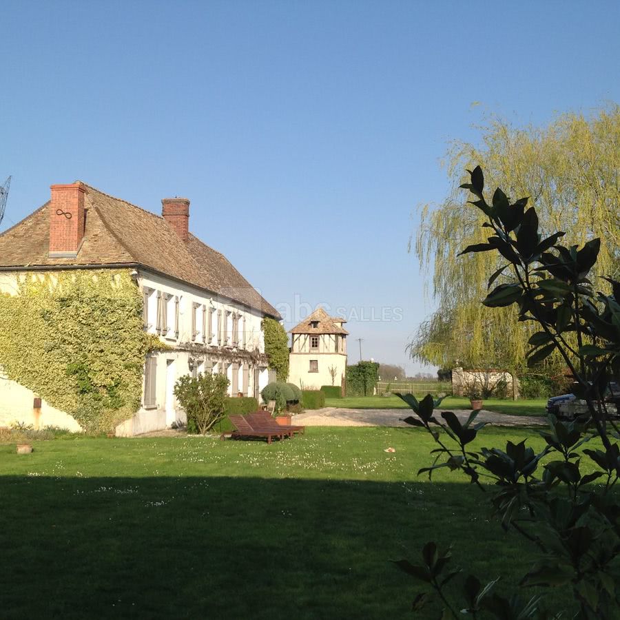 Saule, gentilhommière et pigeonnier