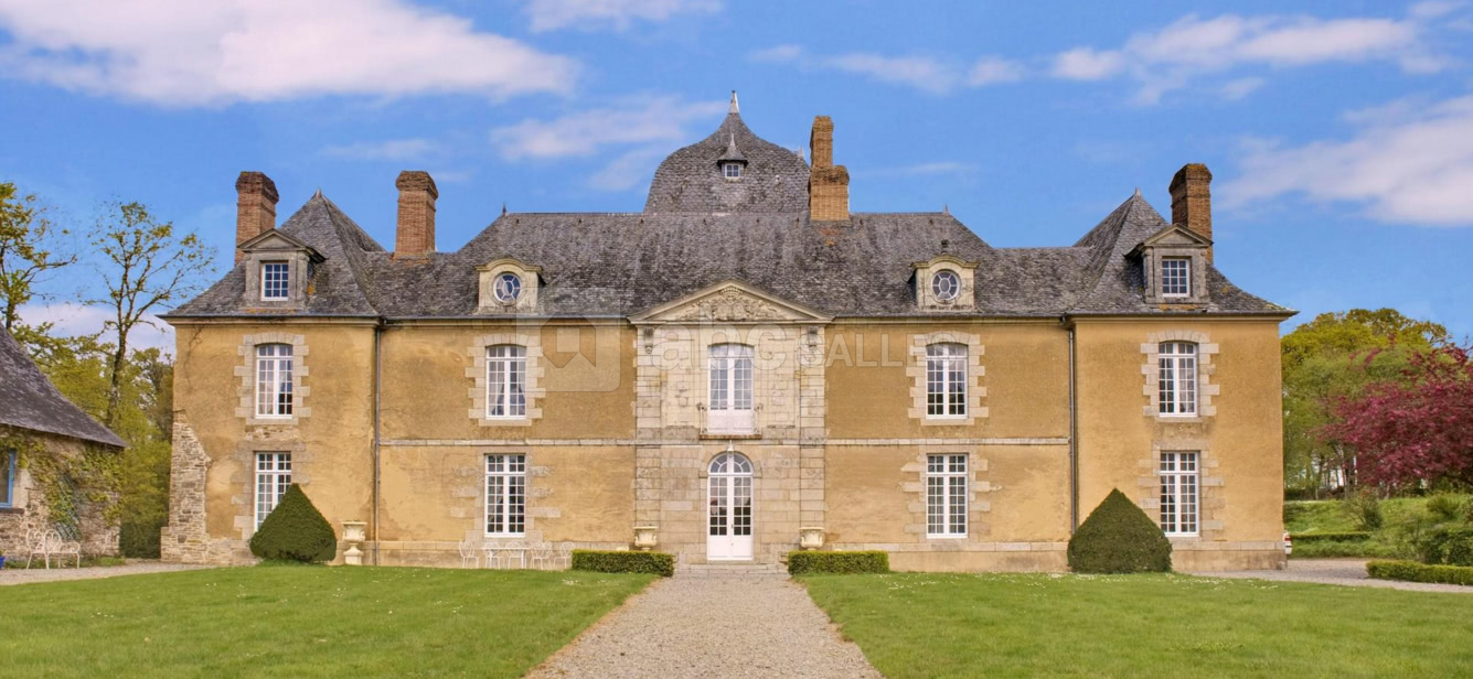 La façade sud du château