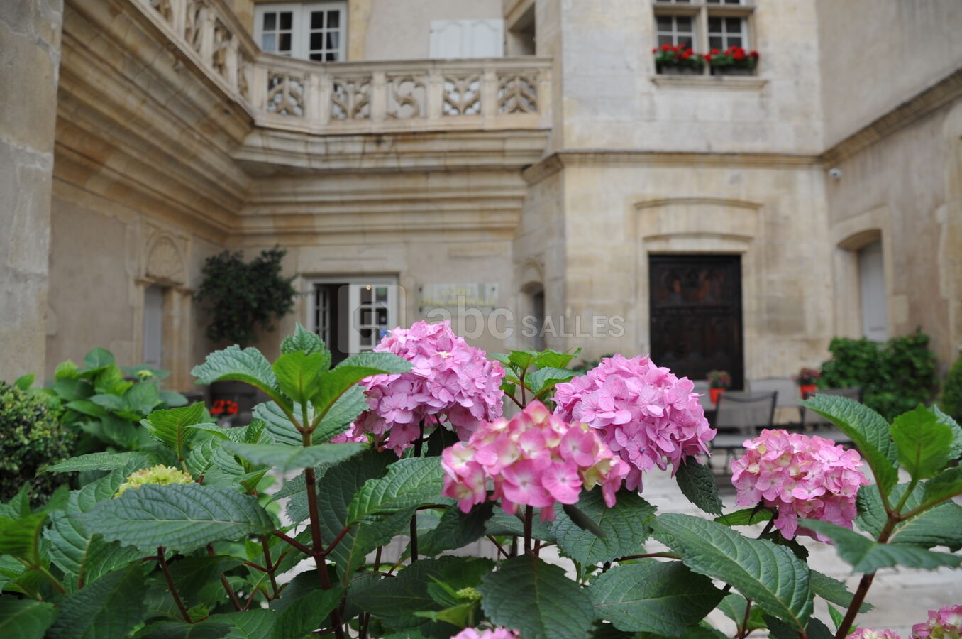 La Cour